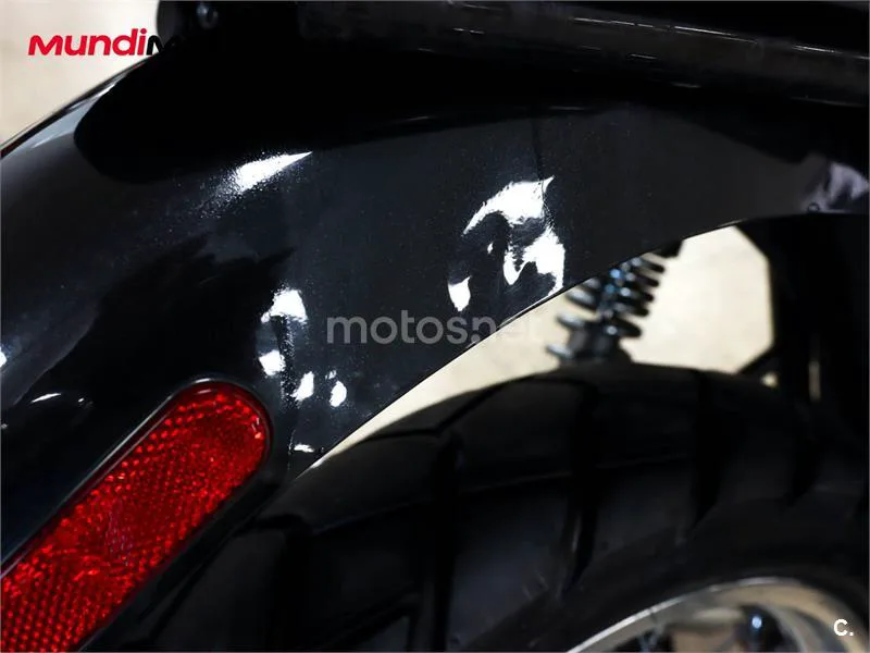 Triumph Thruxton – Vista 18