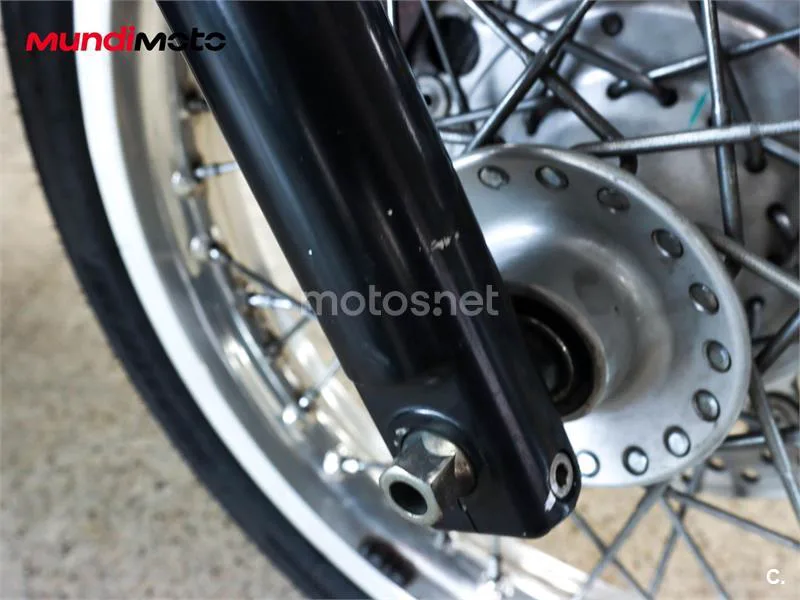 Triumph Thruxton – Vista 20