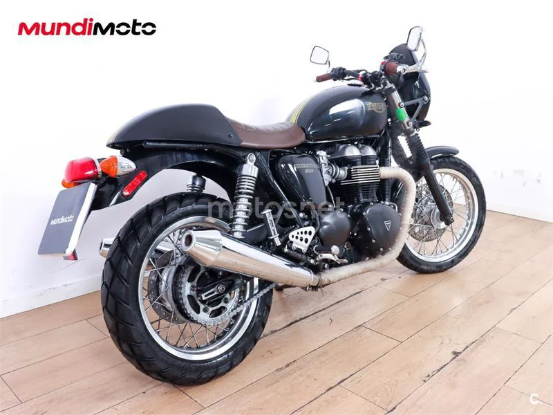 Triumph Thruxton – Vista 3