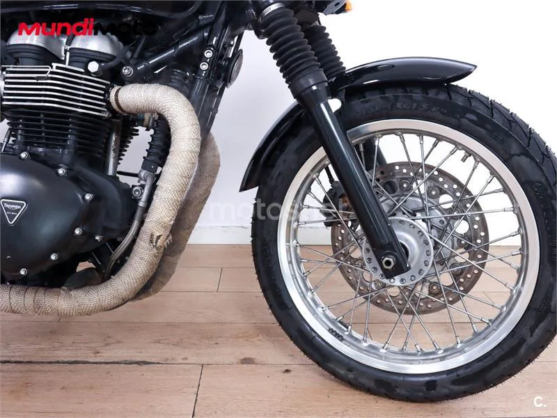 Triumph Thruxton – Vista 21