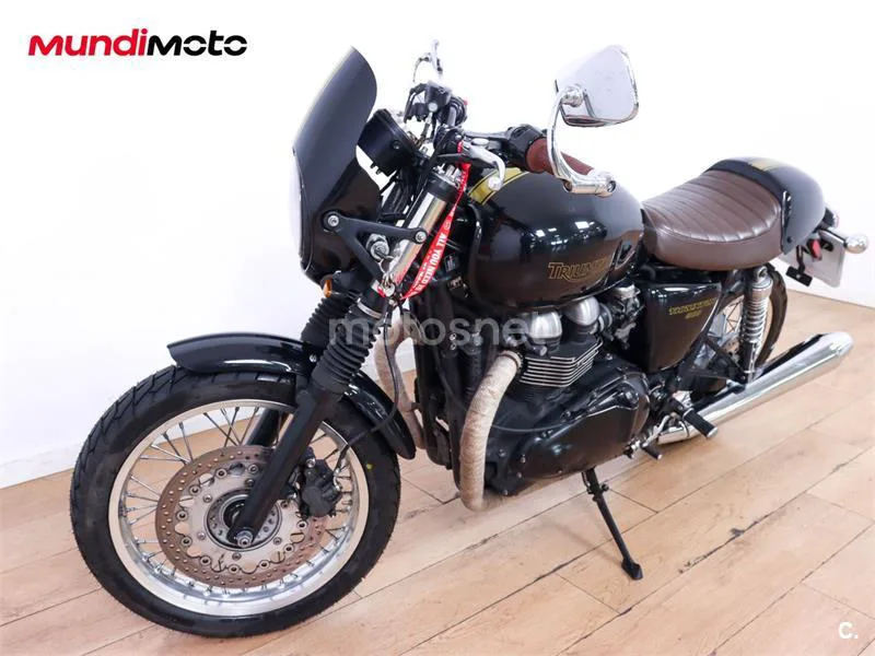 Triumph Thruxton – Vista 7