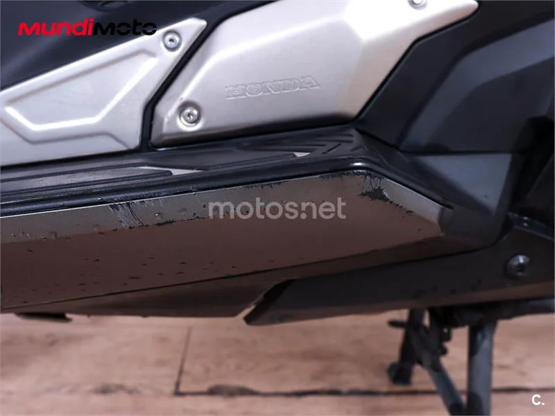 Honda X-ADV – Vista 15