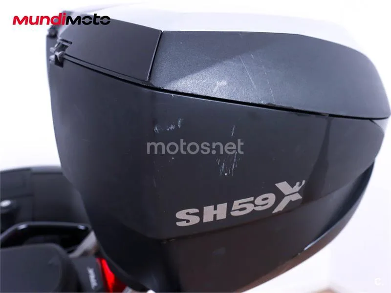 Benelli TRK 702 – Vista 20