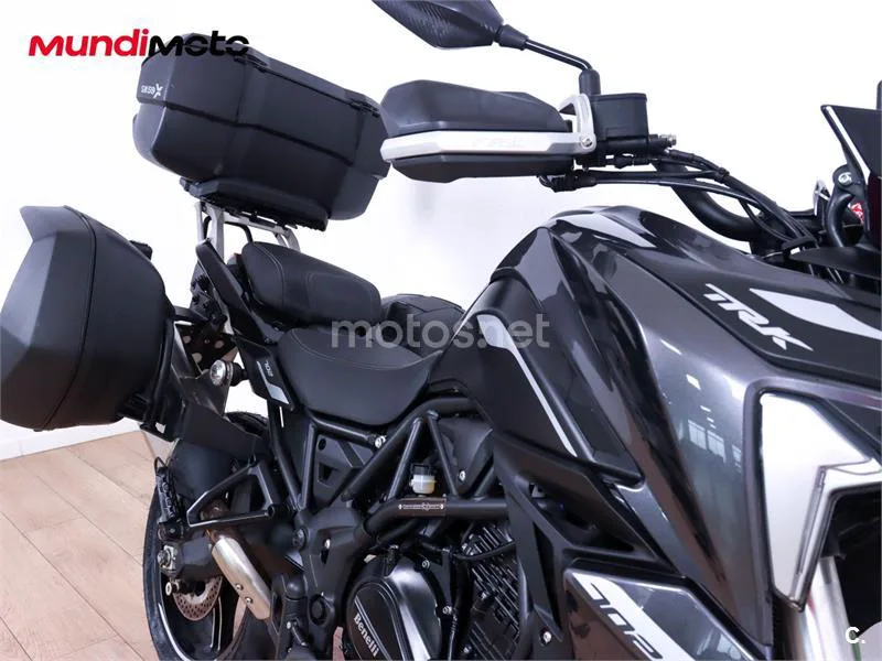 Benelli TRK 702 – Vista 24