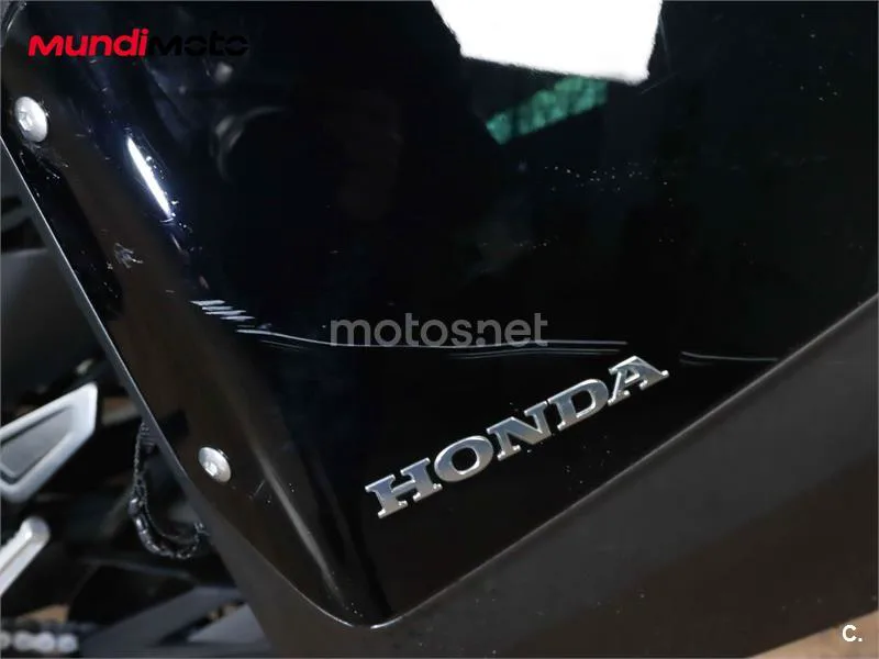 Honda NT1100 – Vista 17