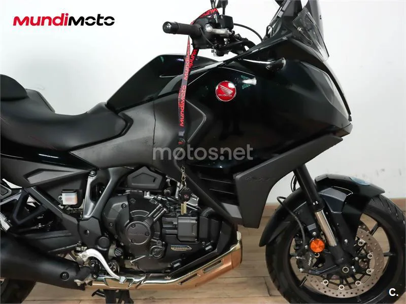 Honda NT1100 – Vista 18