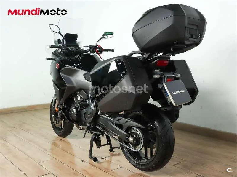 Honda NT1100 – Vista 8
