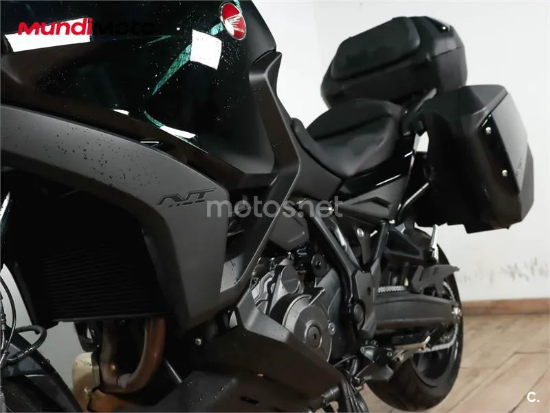 Honda NT1100 – Vista 10