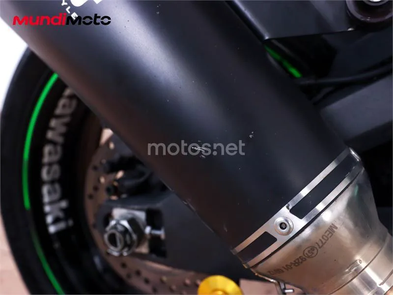 Kawasaki Ninja ZX-10R – Vista 14