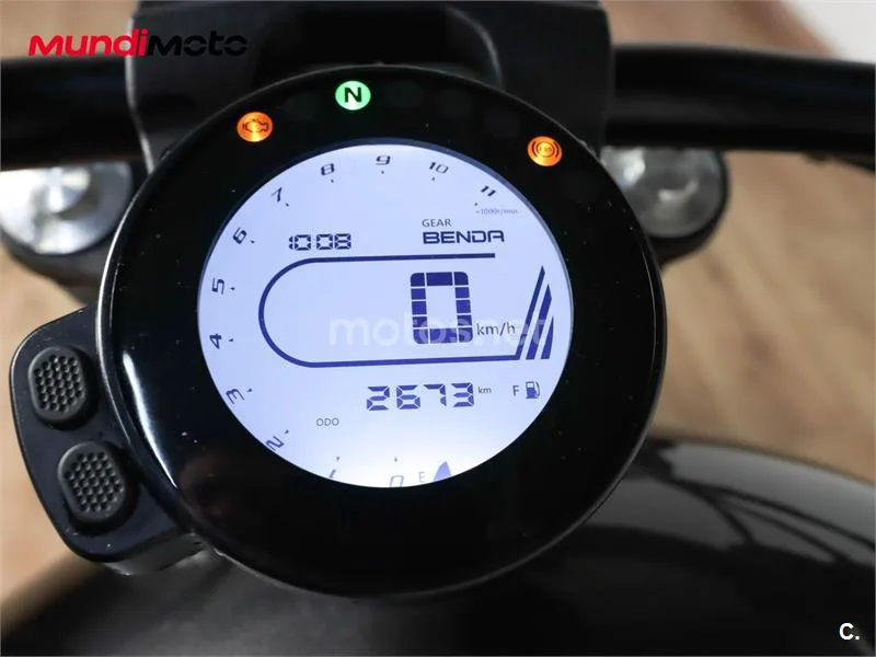 Keeway V 302 C – Vista 12