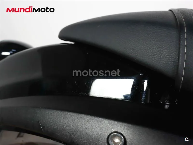 Keeway V 302 C – Vista 16