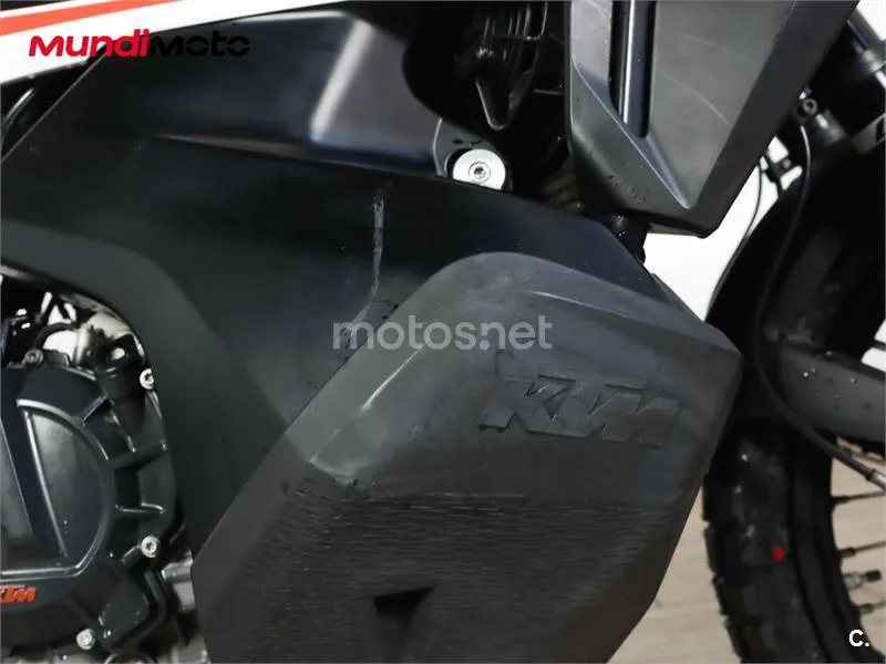 KTM 790 – Vista 22