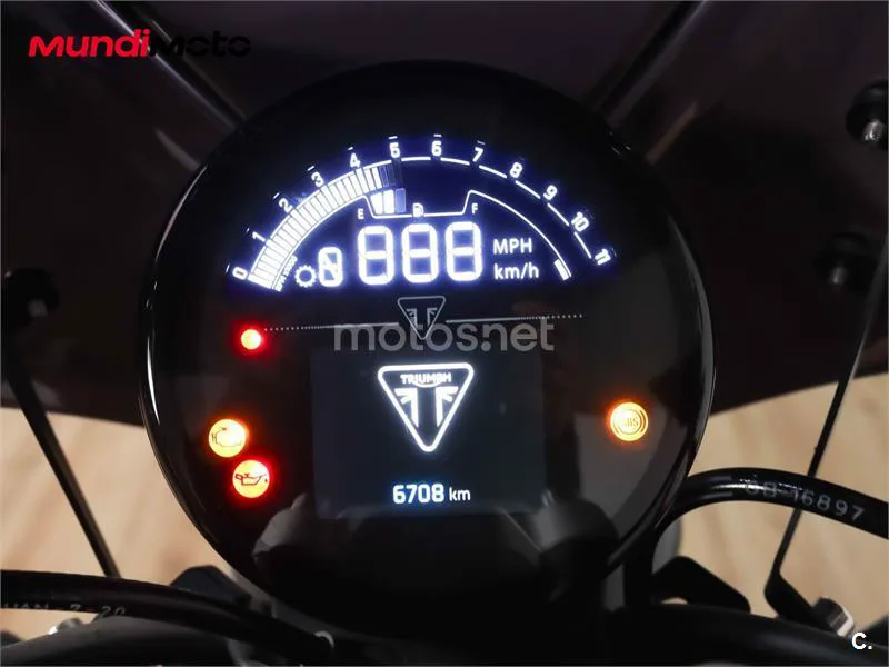 Triumph Trident 660 – Vista 12