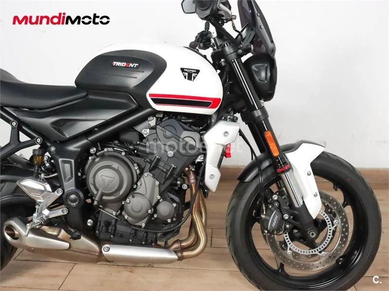 Triumph Trident 660 – Vista 14