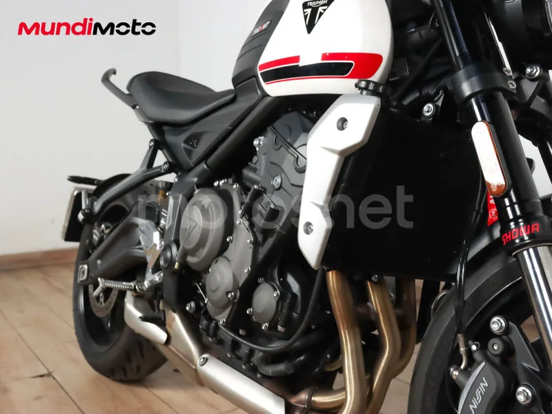 Triumph Trident 660 - Vista 22