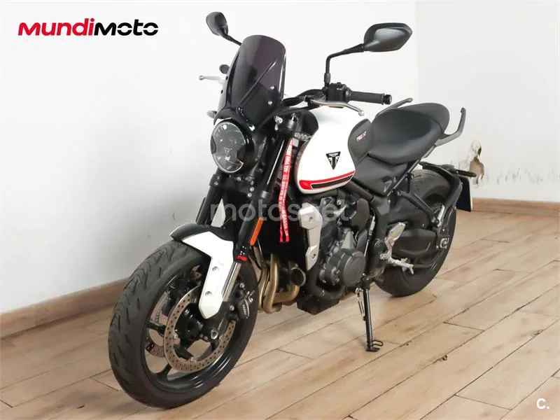 Triumph Trident 660 – Vista 7