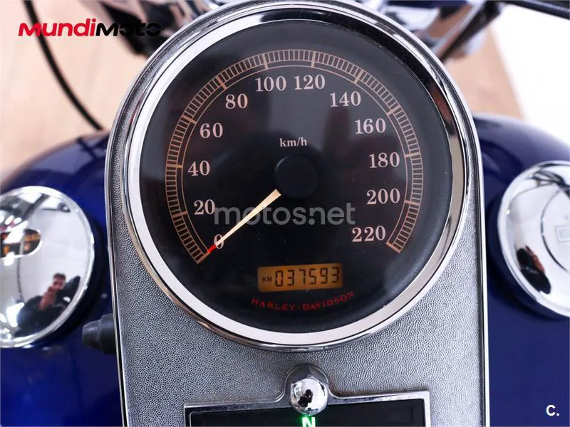 Harley-Davidson Road King – Vista 12