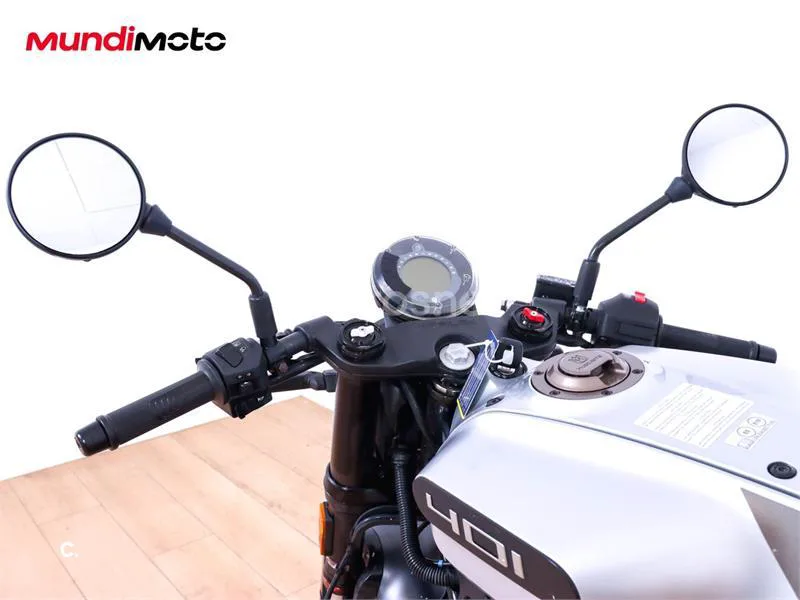 Husqvarna Vitpilen 401 – Vista 11