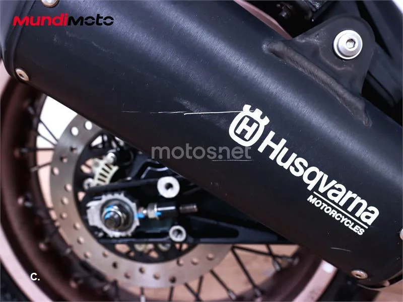 Husqvarna Vitpilen 401 – Vista 14