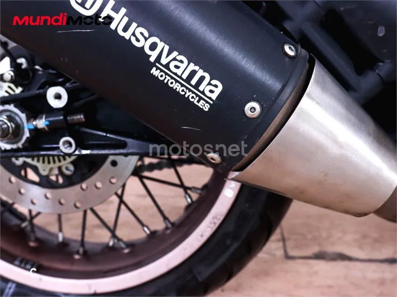 Husqvarna Vitpilen 401 – Vista 15
