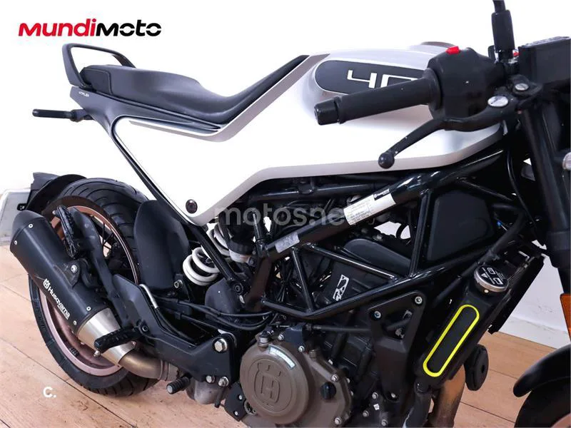 Husqvarna Vitpilen 401 – Vista 21