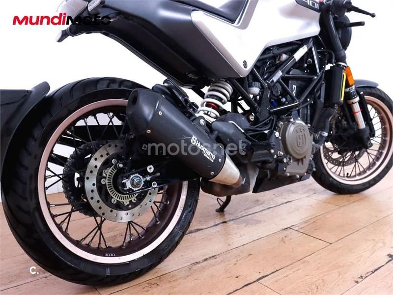 Husqvarna Vitpilen 401 – Vista 4