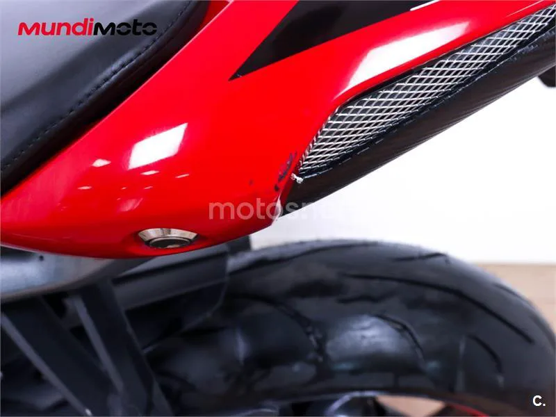 Triumph Daytona 675 – Vista 14