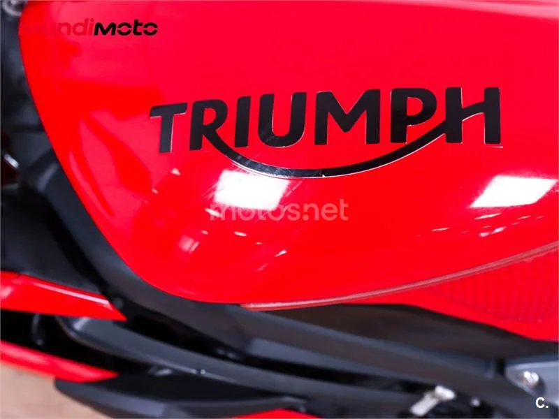 Triumph Daytona 675 – Vista 15