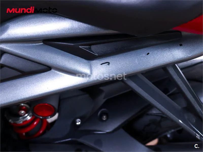 Triumph Daytona 675 – Vista 19
