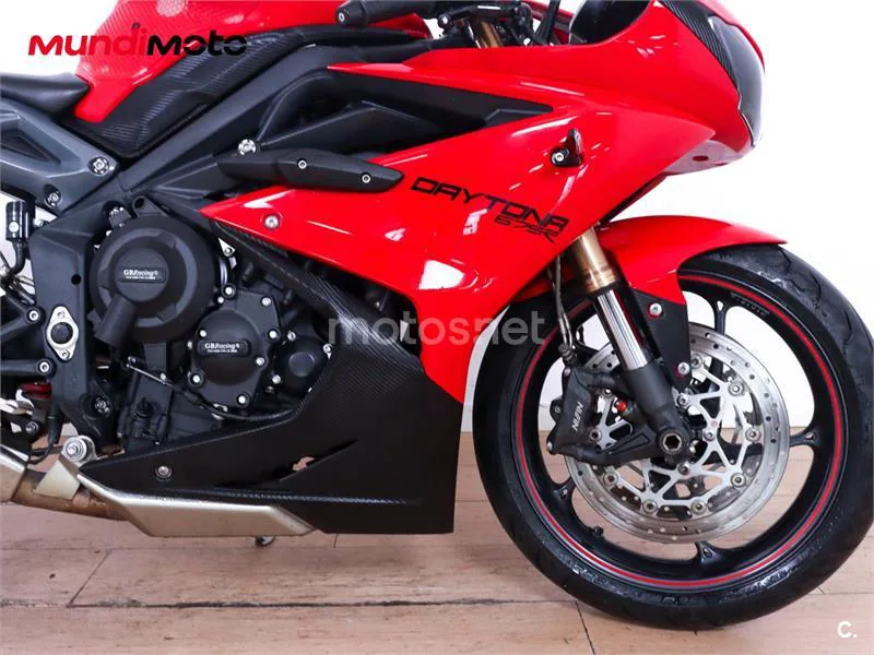 Triumph Daytona 675 – Vista 20