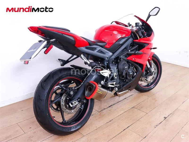 Triumph Daytona 675 – Vista 3