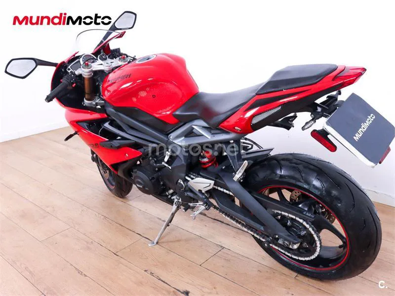 Triumph Daytona 675 – Vista 8