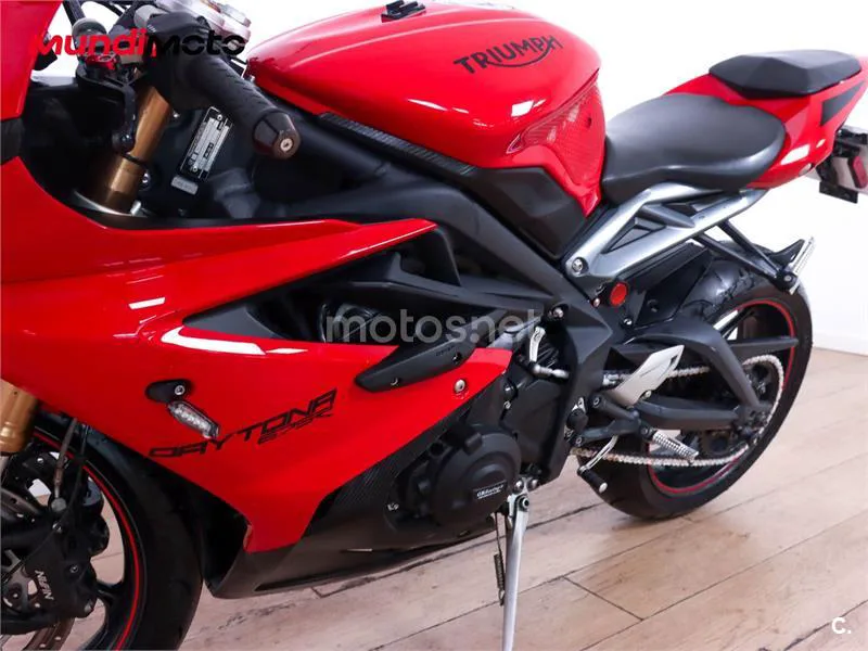 Triumph Daytona 675 – Vista 10