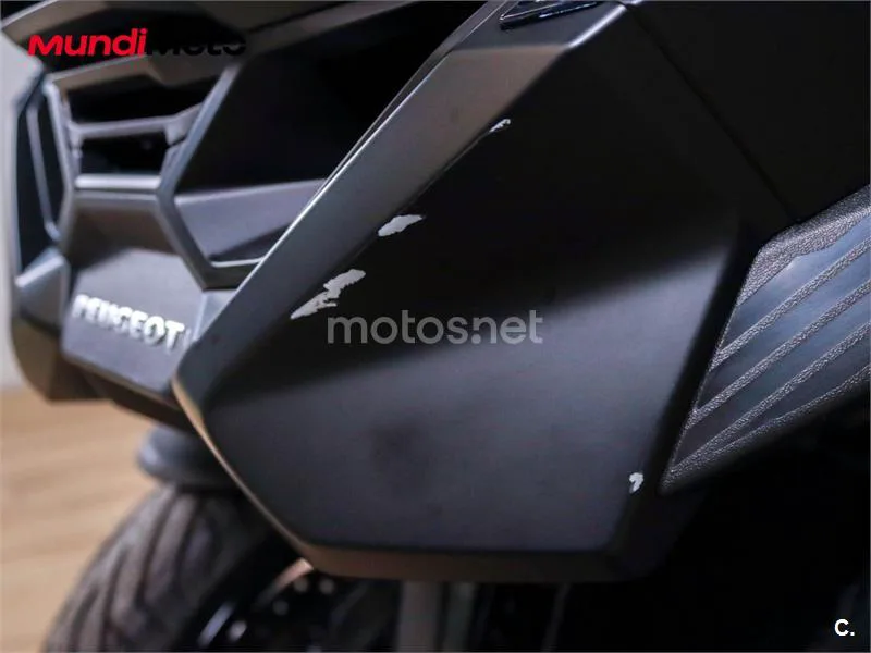 Peugeot Metropolis 400 – Vista 14