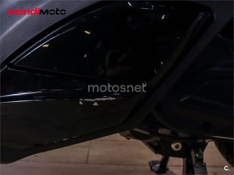 Peugeot Metropolis 400 – Vista 26