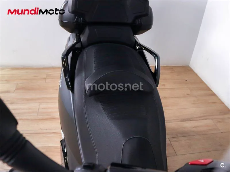 Peugeot Metropolis 400 – Vista 34