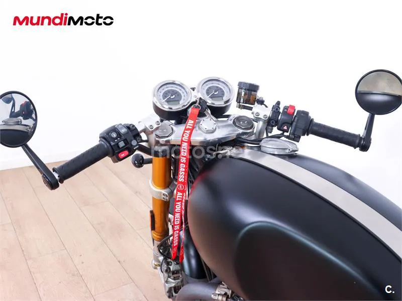 Triumph Thruxton – Vista 11