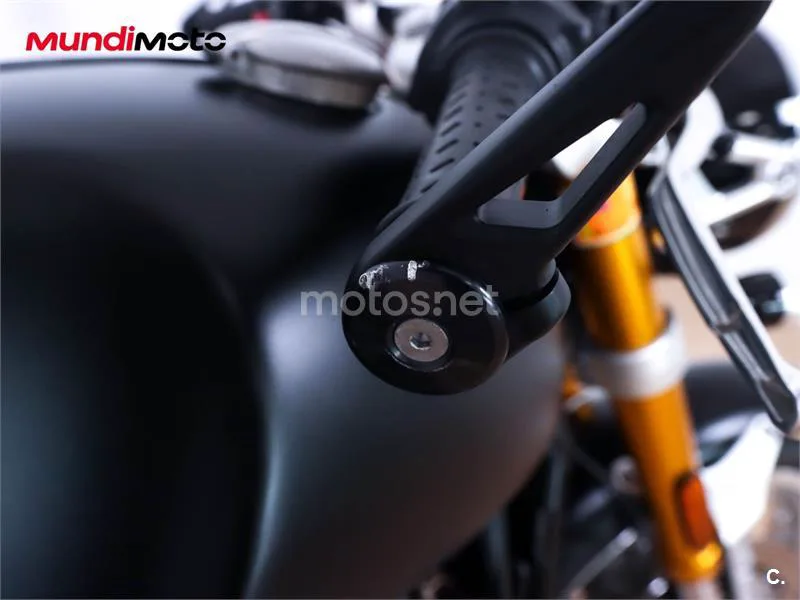 Triumph Thruxton – Vista 13
