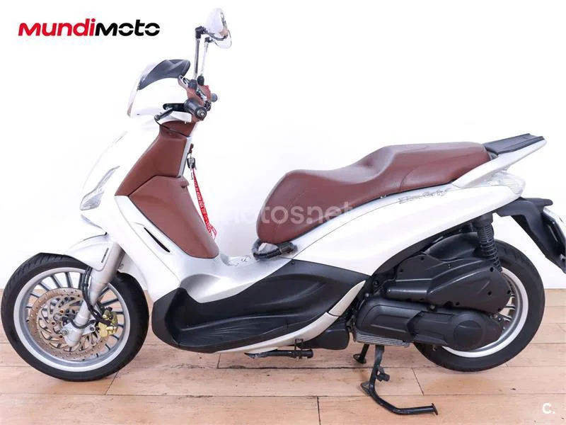 Piaggio Beverly 300 – Vista 6