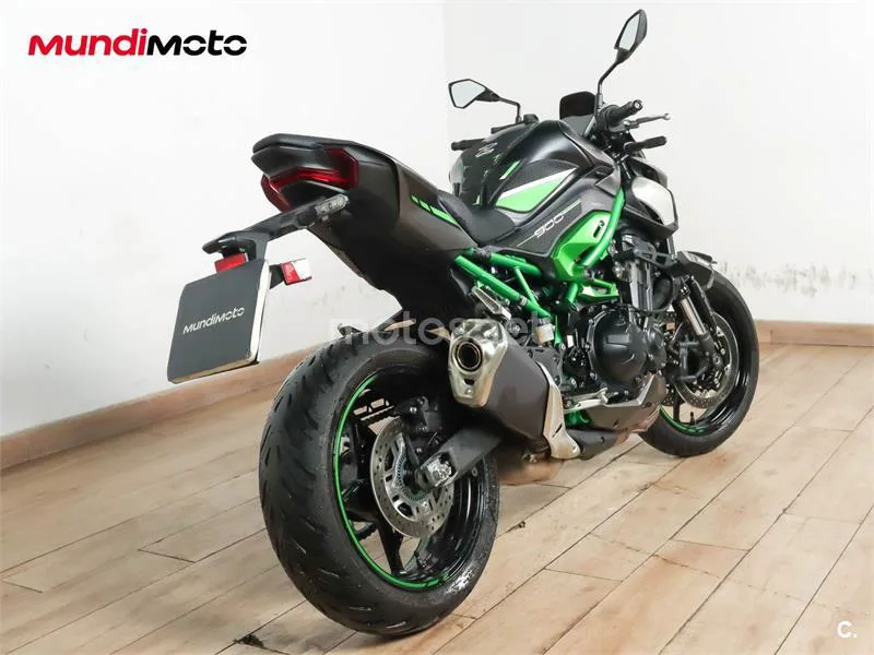 Kawasaki Z900 – Vista 3