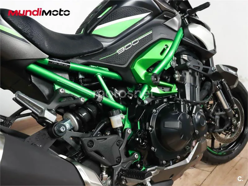 Kawasaki Z900 – Vista 4