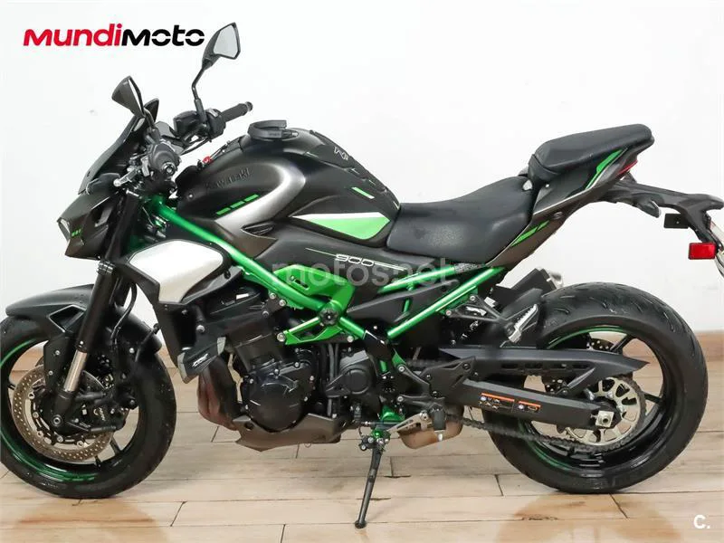 Kawasaki Z900 – Vista 6