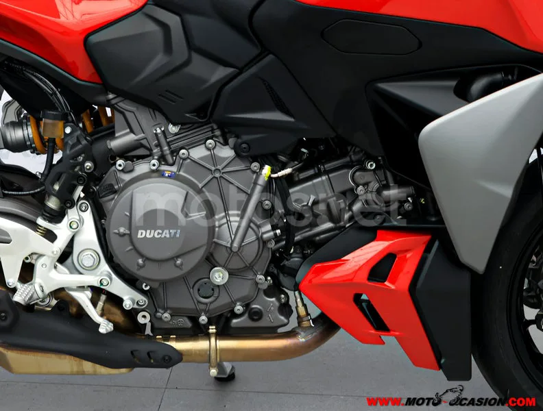 Ducati Streetfighter V2 – Vista 5