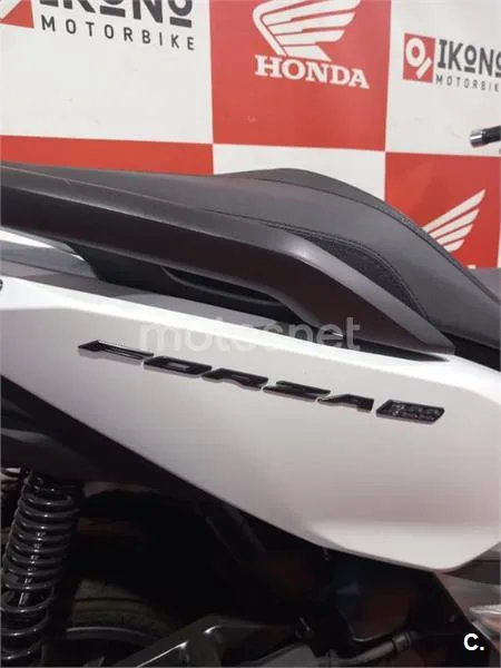 Honda Forza – Vista 7