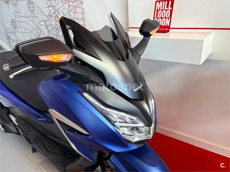 Honda Forza 350 – Vista 3