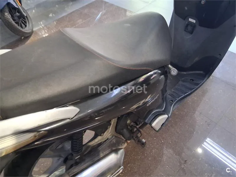 Honda SH 150i – Vista 15
