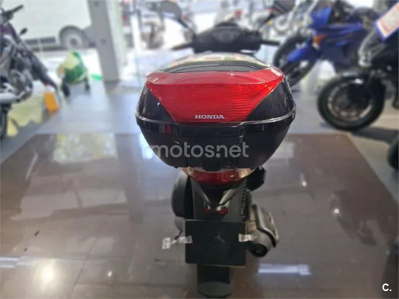 Honda SH 150i – Vista 5