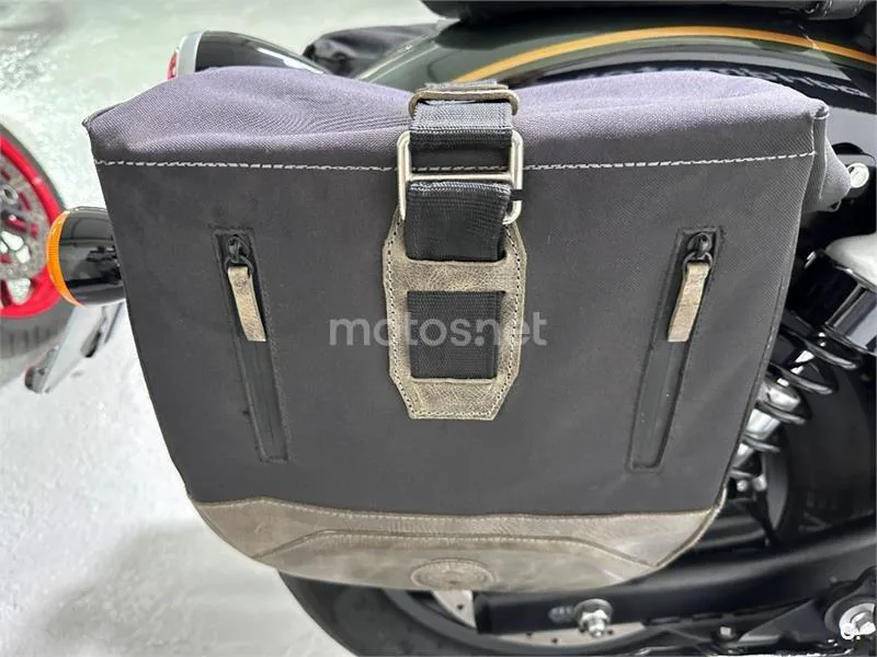 Royal Enfield Super Meteor 650 – Vista 17
