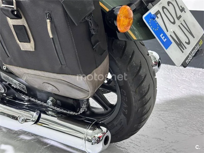 Royal Enfield Super Meteor 650 – Vista 23