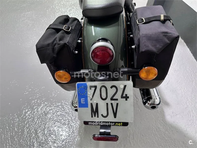 Royal Enfield Super Meteor 650 – Vista 24